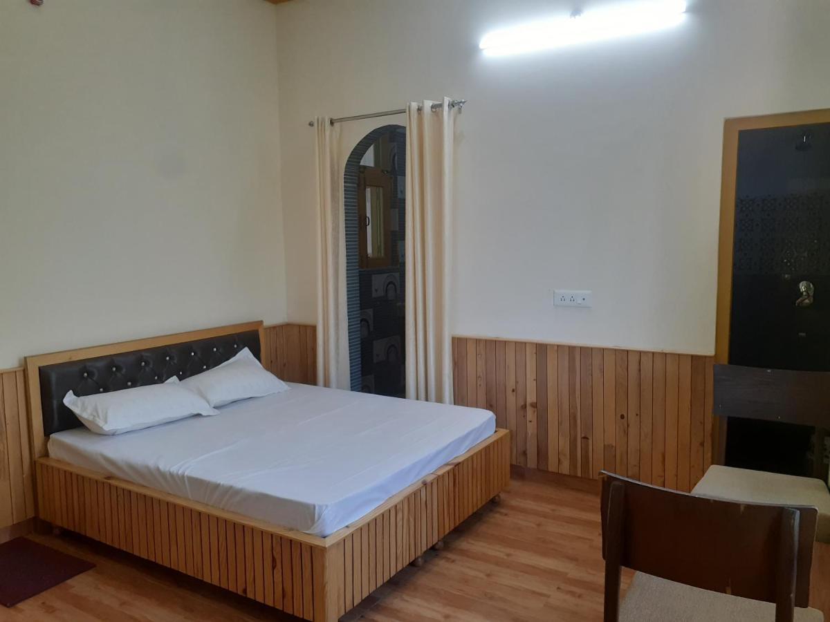Gazing Moon Homestay Shamshi Extérieur photo